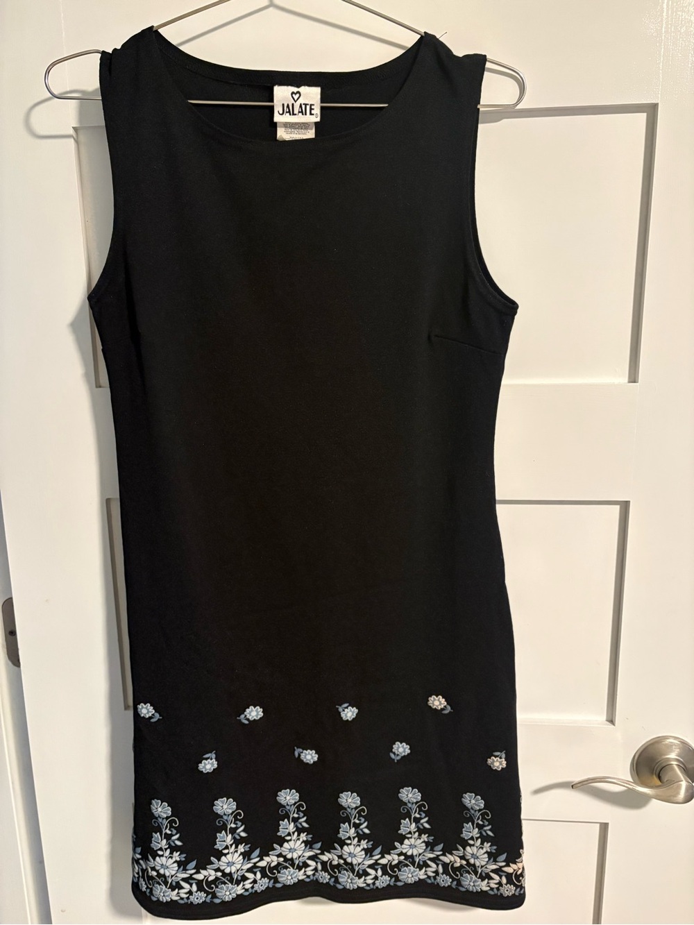 Early y2k vintage Black Sleeveless Shift Dress with White and Blue Floral Hem
